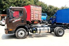 解放 J6F 160马力 4.2米单排栏板轻卡(宽体)(国六)(CA1040P40K59L2E6A84)