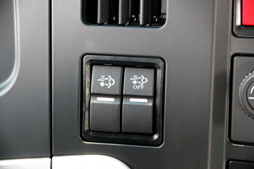 ��� ��VH 220���� 4X2 6.8����ʽ�ػ���(����)(CA5180XXYPK15L2E6A80)ͼƬ