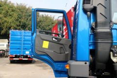 解放 麟VH 220马力 4X2 6.8米厢式载货车(国六)(CA5180XXYPK15L2E6A80)