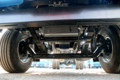解放 麟VH 220马力 4X2 6.8米厢式载货车(国六)(CA5180XXYPK15L2E6A80)