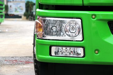 �ൺ��� ��V 220���� 6X2 5.2����ж��ͼƬ