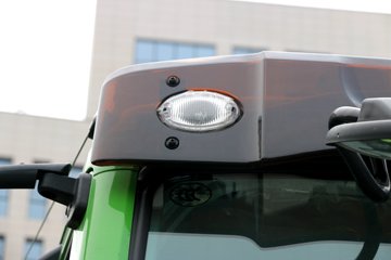 �ൺ��� ��V 220���� 6X2 5.2����ж��ͼƬ
