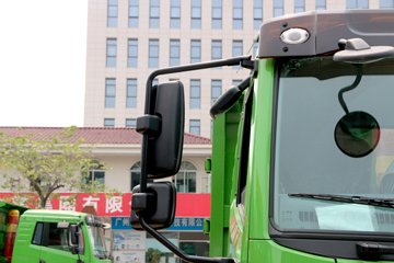 �ൺ��� ��V 220���� 6X2 5.2����ж��ͼƬ