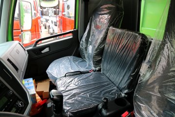 �ൺ��� ��V 220���� 6X2 5.2����ж��ͼƬ