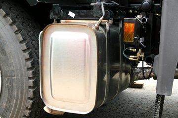 �ൺ��� ��V 220���� 6X2 5.2����ж��ͼƬ