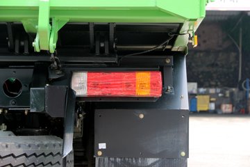 �ൺ��� ��V 220���� 6X2 5.2����ж��ͼƬ