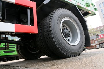 �ൺ��� ��V 220���� 6X2 5.2����ж��ͼƬ