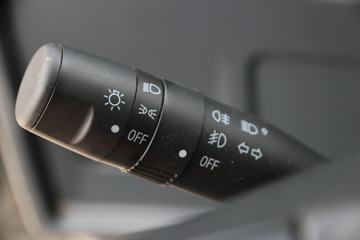 �й�����HOWO G5X�п� 220���� 4X2 5.2���Ű������ػ���ͼƬ