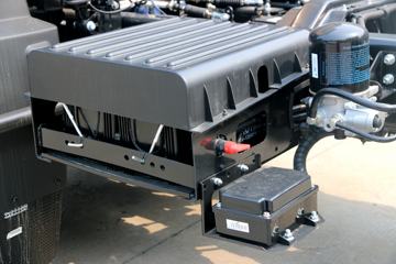 �й�����HOWO G5X�п� 220���� 4X2 5.2���Ű������ػ���ͼƬ