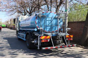 一汽解放底盘&nbsp;清洗车外观图片