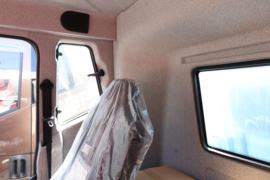 一汽解放底盘&nbsp;清洗车驾驶室图片