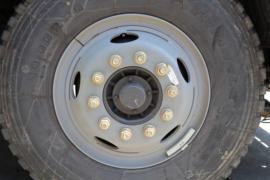 一汽解放底盘&nbsp;清洗车底盘图片