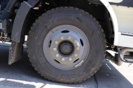 一汽解放底盘&nbsp;清洗车底盘图片