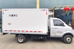 SRM鑫源 T50EV 3.5T 3.3米单排纯电动冷藏车(JKC5034XLCDLBEV0)68.6kWh
