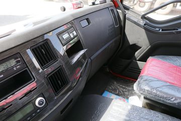 һ����� J6L�п� �ʻݰ� 260���� 6X2 6.8�������ػ���(����)(CA1250P62K1L5T3E6)ͼƬ