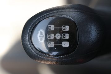 һ����� J6L�п� �ʻݰ� 260���� 6X2 6.8�������ػ���(����)(CA1250P62K1L5T3E6)ͼƬ