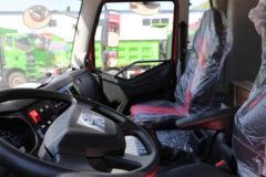 一汽解放 J6L中卡 质惠版 260马力 6X2 6.8米栏板载货车(国六)(CA1250P62K1L5T3E6)