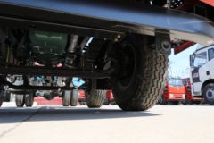 一汽解放 J6L中卡 质惠版 260马力 6X2 6.8米栏板载货车(国六)(CA1250P62K1L5T3E6)