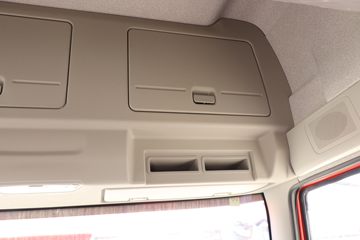 һ����� J6L�ؿ� �ʻݰ� 260���� 6X2 7.2����ʽ�ػ���(����)(CA5250XXYP62K1L5T3E6)ͼƬ