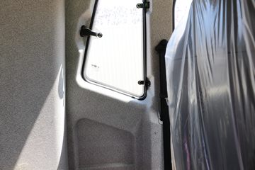 һ����� J6L�ؿ� �ʻݰ� 260���� 6X2 7.2����ʽ�ػ���(����)(CA5250XXYP62K1L5T3E6)ͼƬ