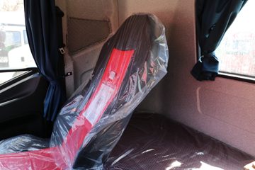 һ����� J6L�ؿ� �ʻݰ� 260���� 6X2 7.2����ʽ�ػ���(����)(CA5250XXYP62K1L5T3E6)ͼƬ