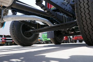 һ����� J6L�ؿ� �ʻݰ� 260���� 6X2 7.2����ʽ�ػ���(����)(CA5250XXYP62K1L5T3E6)ͼƬ