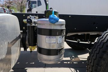 һ����� J6L�ؿ� �ʻݰ� 260���� 6X2 7.2����ʽ�ػ���(����)(CA5250XXYP62K1L5T3E6)ͼƬ