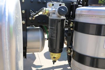 һ����� J6L�ؿ� �ʻݰ� 260���� 6X2 7.2����ʽ�ػ���(����)(CA5250XXYP62K1L5T3E6)ͼƬ