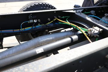 һ����� J6L�ؿ� �ʻݰ� 260���� 6X2 7.2����ʽ�ػ���(����)(CA5250XXYP62K1L5T3E6)ͼƬ