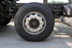 一汽解放 新J6P重卡 质惠版 460马力 8X4 9.4米栏板载货车(国六)(CA1310P66K24L7T4E6)