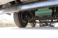 一汽解放 新J6P重卡 质惠版 460马力 8X4 9.4米栏板载货车(国六)(CA1310P66K24L7T4E6)