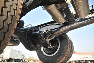 ���� ˧��Q8 168���� 4X2 6���Ű������ػ���ͼƬ