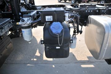 ���� ˧��Q8 168���� 4X2 6���Ű������ػ���ͼƬ