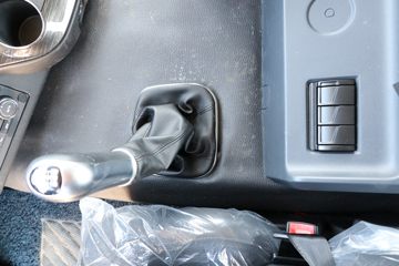 һ����� ��J6P�ؿ� �ʻݰ�2.0 420���� 6X4Σ��Ʒǣ����(����)(CA4250P66K25T1E6Z)ͼƬ