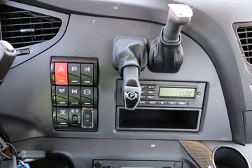 һ����� ��J6P�ؿ� �ʻݰ�2.0 420���� 6X4Σ��Ʒǣ����(����)(CA4250P66K25T1E6Z)ͼƬ