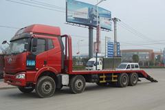 一汽解放 J6 330马力 8X4 平板运输车(神狐牌)(HLQ5311TPBC)