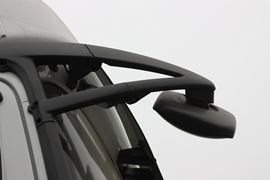 奔驰Axor&nbsp;载货车外观                                                图片