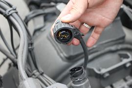 奔驰Axor&nbsp;载货车底盘                                                图片