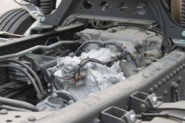 奔驰Axor&nbsp;载货车底盘                                                图片