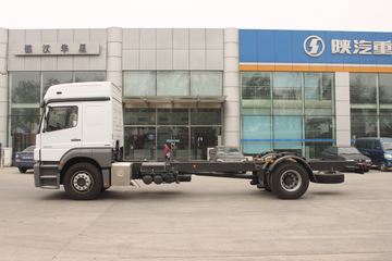 奔驰Axor&nbsp;载货车外观                                                图片