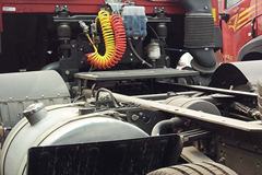 青岛解放 新悍威(J5M)重卡 310马力 6X2 牵引车(CA4206P1K2T3EA80) 青岛解放 新悍威(J5M)重卡 310马力 6X2 牵引车(CA4206P1K2T3EA80)