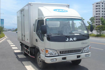 江淮 骏铃E6 116马力 3.8米排半厢式轻卡(HFC5080XXYP91K2C2)