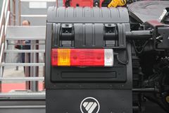 福田 欧曼GTL 6系重卡 400马力 6X4 牵引车(奔驰动力)(BJ4259SMFKB-DA)