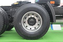 福田 欧曼ETX 6系重卡 380马力 6X4 LNG牵引车(ETX-2490标准版)(BJ4253SNFCB-AB)