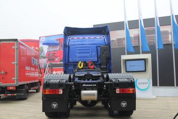 福田 欧曼GTL 6系重卡 385马力 6X4 牵引车(GTL-2490标准型)(BJ4259SMFKB-4)外观图片