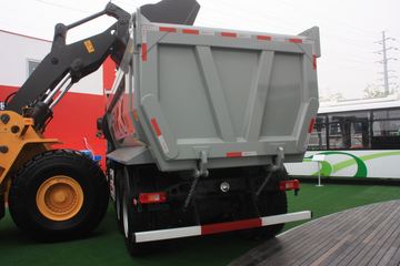 沃尔沃FMX&nbsp;非公路矿用自卸车外观                                                图片