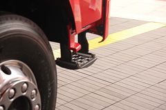 一汽解放 J6P重卡 350马力 6X4 5.6米自卸车(CA3250P66K2L0BT1E4)
