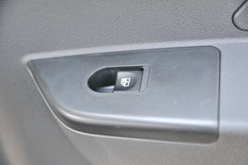 ���� ����X6 1.5L 113���� 2.97��˫������΢��(����)(HFC1030RV3E1C1S)ͼƬ