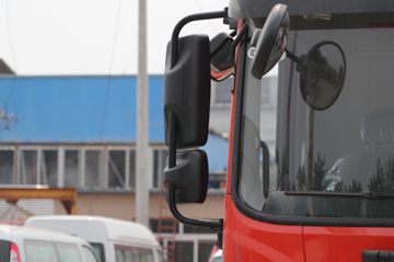 ���� ������D9 197���� 4X2 6.8�������ػ���(����)ͼƬ