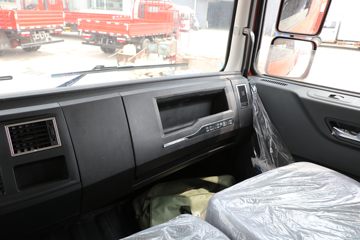 ���� ������D9 197���� 4X2 6.8�������ػ���(����)ͼƬ